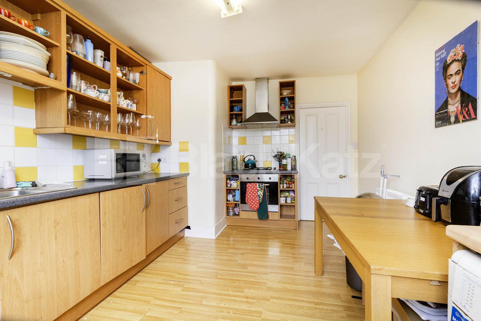 Modern Apartment Fordwych road, West Hampstead